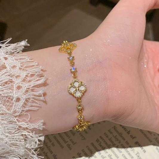 Four-Petal Flower Natural Shell Marquise Zircon Flower Plated Real Gold Bracelet-wsm