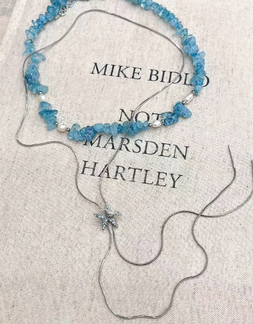Summer-style cool blue starfish shell necklace, toggle-style layered bone chain -wsm