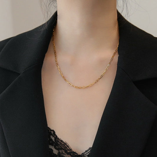 Light Luxury Thin Cross Chain Necklace – Titanium Steel, Unisex, Stackable Hollow Design, Minimalist Niche Style