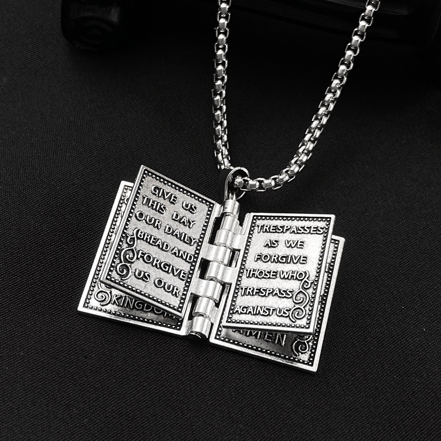 Faith in Every Turn – Bible Flip Necklace, A Symbol of Eternal Love and Grace
