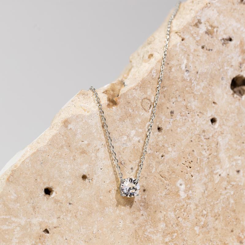 2 Carat Solitaire Pendant Necklace - 14K Gold Plated Choker Necklace with Cubic Zirconia Crystal - Hypoallergenic Gold Jewelry Dainty Necklaces for Women-ts